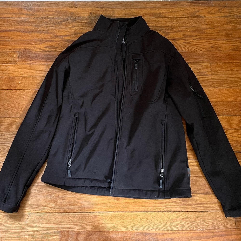 LIKE NEW. MENS FREE COUNTRY BLACK WINTER JACKET. SIZE MEDIUM
